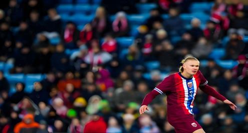 هالاند أهدر ركلة جزاء.. منتخب النرويج يكتفي بالتعادل مع سلوفاكيا وديا (فيديو)